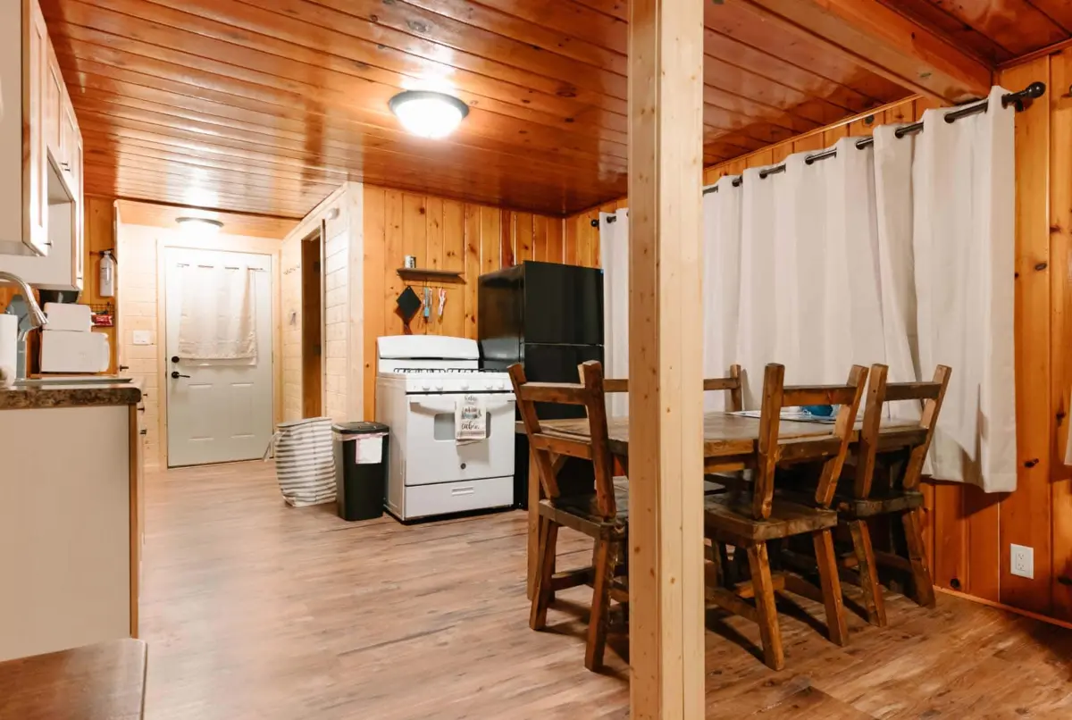 Hillside Resort Cabin 1 3