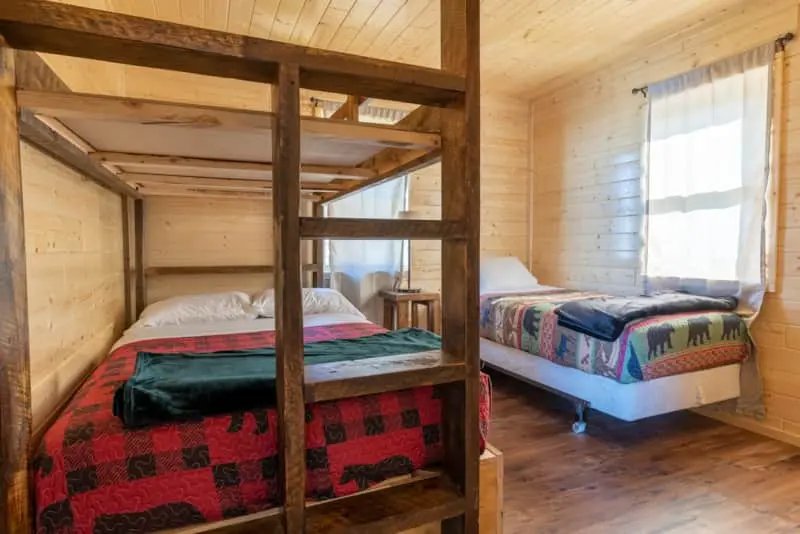 Hillside Resort Cabin 4 9